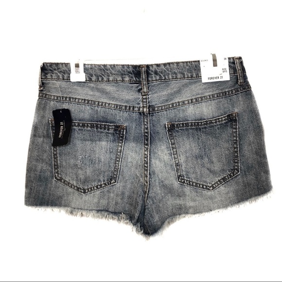 Forever 21 Mid- Rise Cut Off Denim Shorts - NWT - Picture 2 of 5